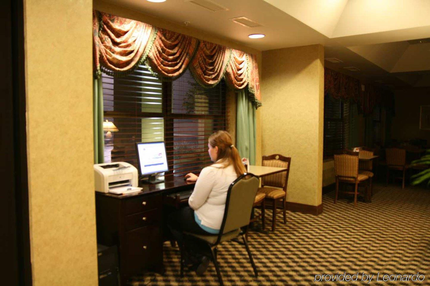 Hampton Inn Marshall Quarto foto
